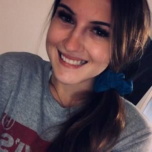 Meet your Posher, Alexis